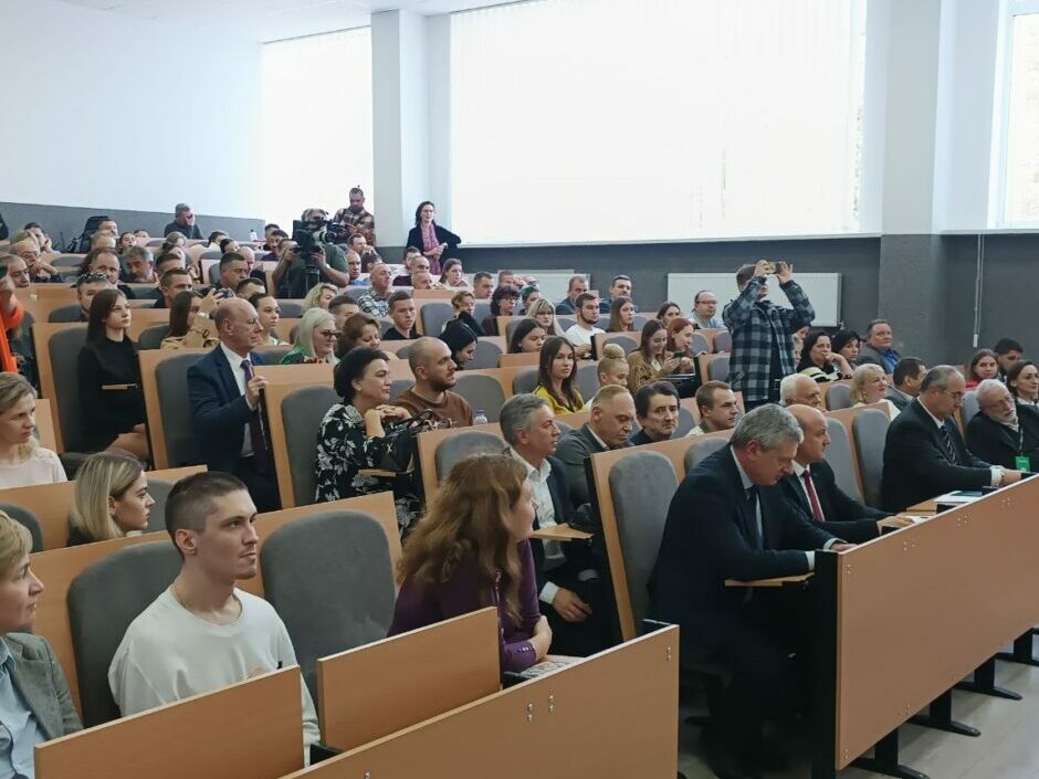 47430ed4-c9be-4a11-a25a-3dc83502d9ed-940x788