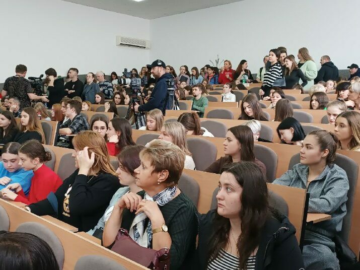 5f066fb3-27b6-4d45-ac6f-9d8435e553cf-715x600