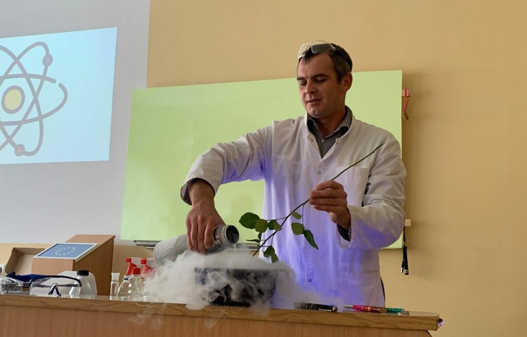 343ec3ac-a83e-4c91-865d-f150d724bd04