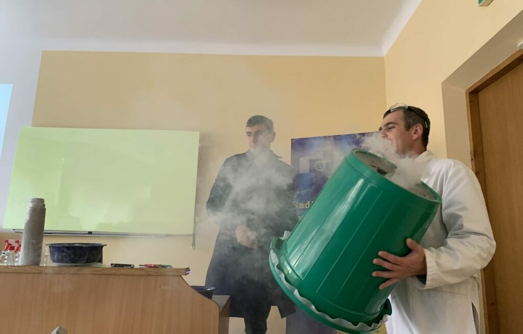 97afe5e9-ba86-47d3-9bba-24710b22e6c5