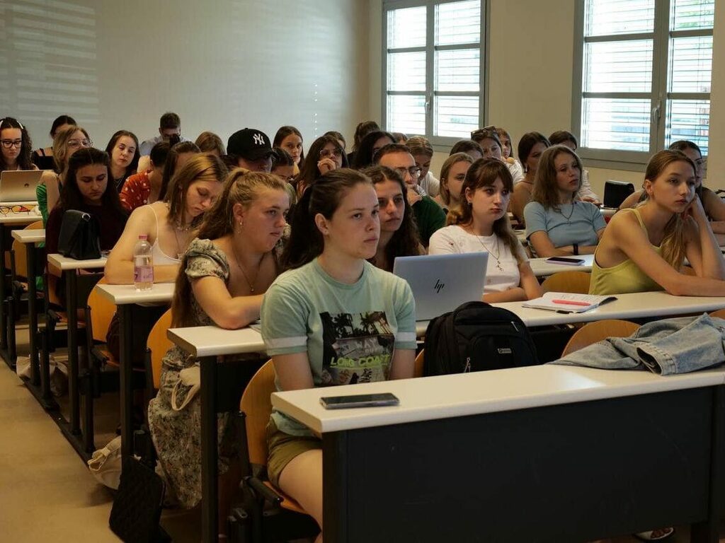 379356552_810686961057848_6529294615531844408_n